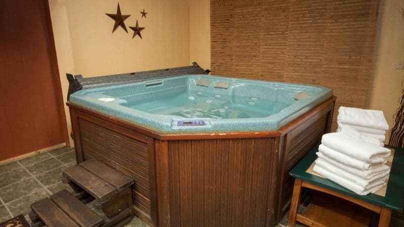 Log Cabin Lodge and Suites hotel photo 2