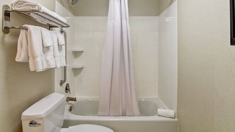 SpringHill Suites Erie - King Whirlpool Suite hotel photo 4