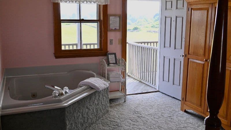 Rose Farm Inn hotel photo 2