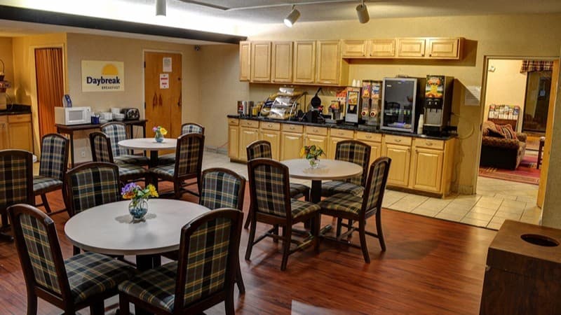 Days Inn by Wyndham Easley West of Greenville/Clemson Area hotel photo 5