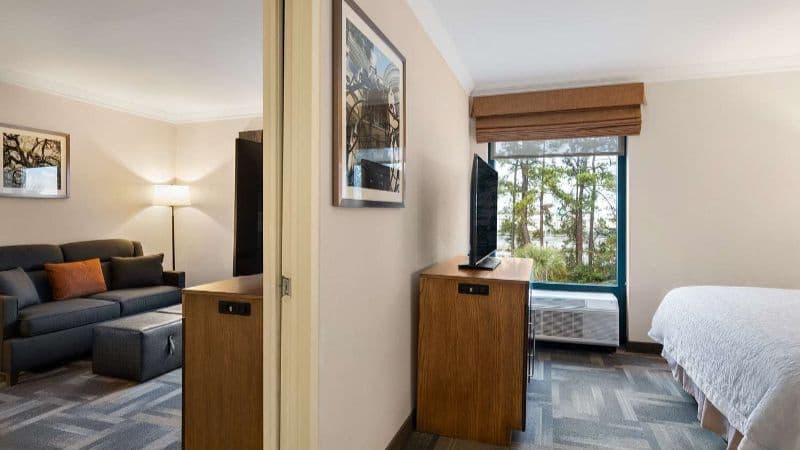 Hampton Inn Charleston-North hotel photo 4