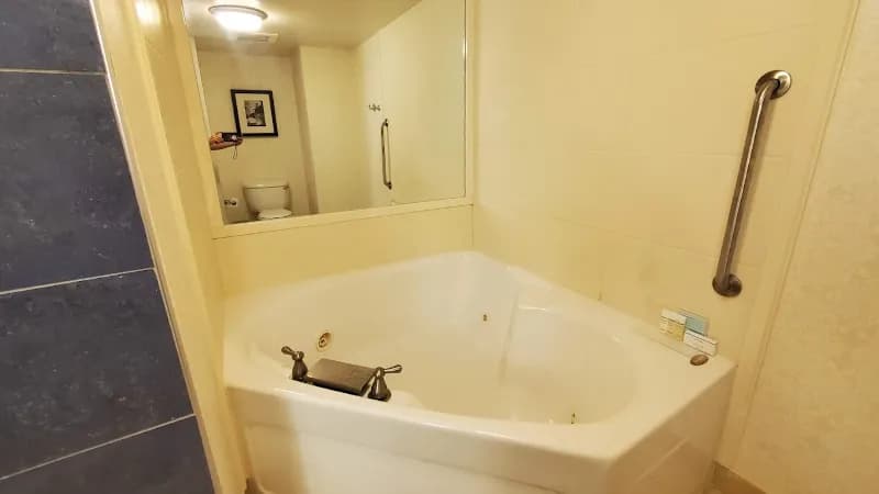 Hampton Inn Columbia-Downtown Historic District hotel photo 2