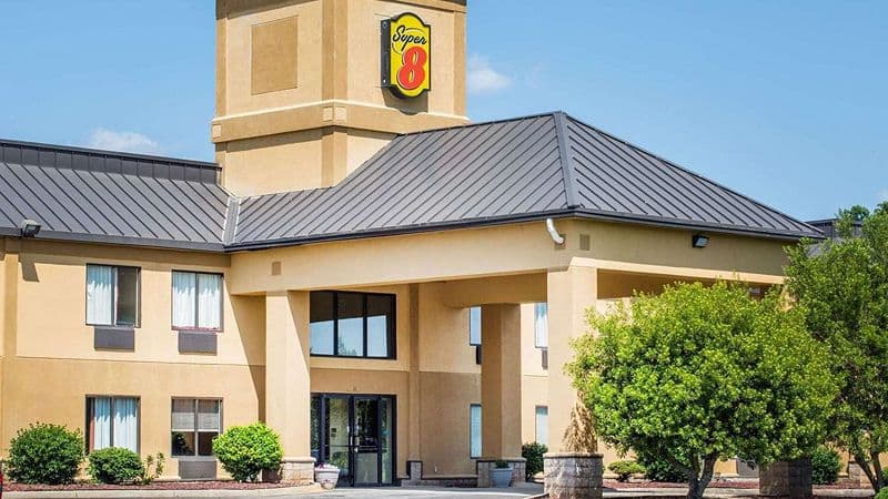 Super 8 by Wyndham Piedmont Greenville Area hotel photo 4