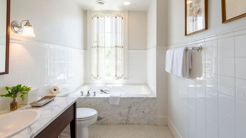 The Willcox Jacuzzi room