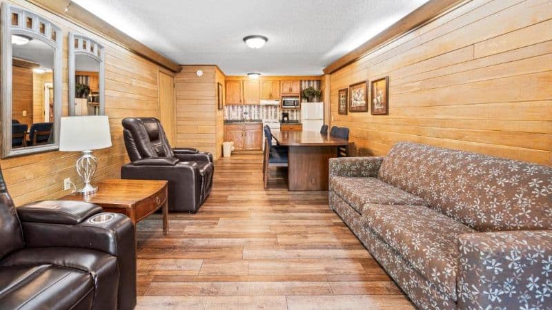 Carr’s Northside Cottages & Motel hotel photo 4