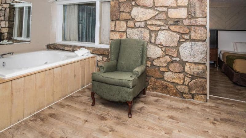 Chalet Inn hotel photo 2