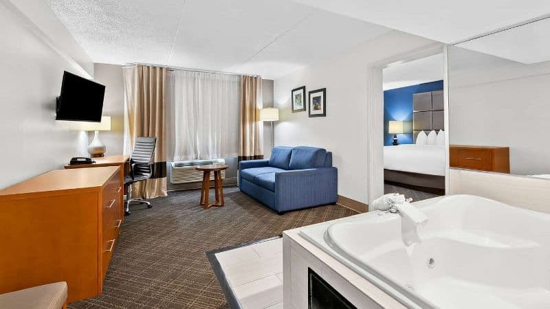 Comfort Inn & Suites hotel photo 5