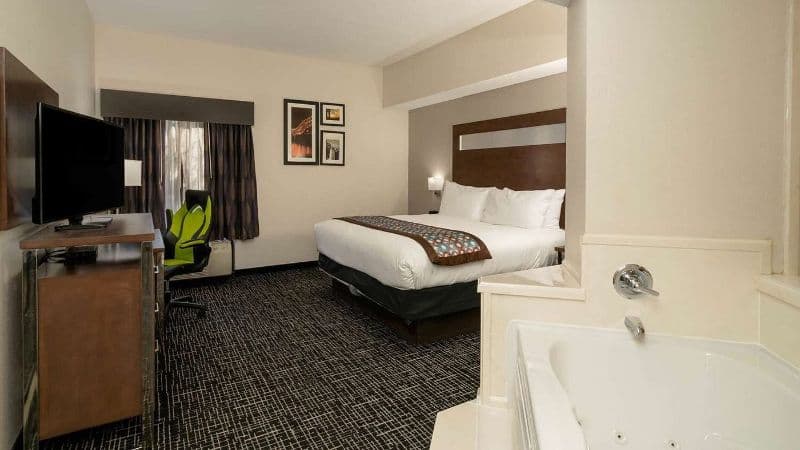 Wingate by Wyndham Memphis East hotel photo 2