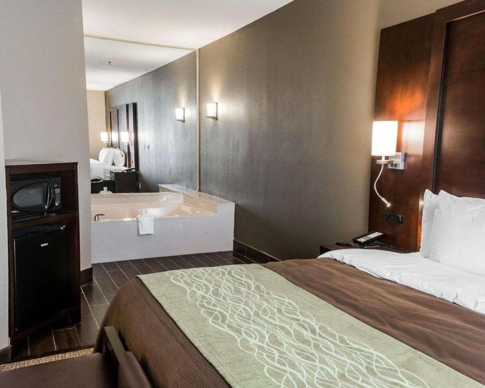 Comfort Inn & Suites Pharr – Mcallen Jacuzzi room