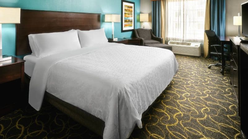 Holiday Inn Express & Suites DFW-Grapevine hotel photo 2