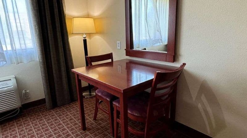 Ramada by Wyndham College Station hotel photo 5