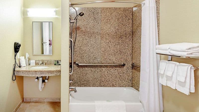 Sleep Inn & Suites Tyler South hotel photo 2