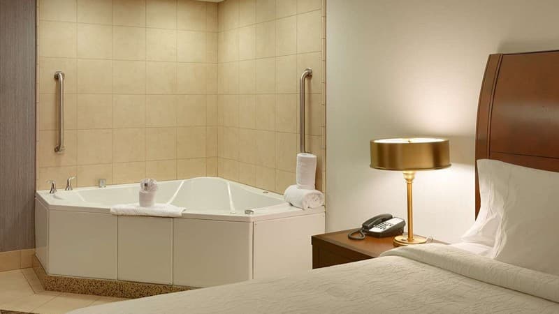 Hilton Garden Inn Salt Lake City Sandy Jacuzzi room