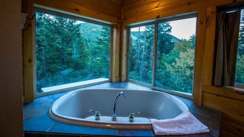Sundance Mountain Resort Jacuzzi room