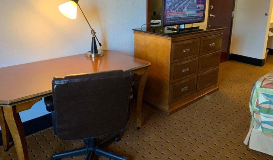 Brentwoodinn & Suites hotel photo 5