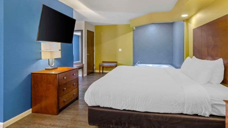 Clarion Pointe Staunton East hotel photo 3