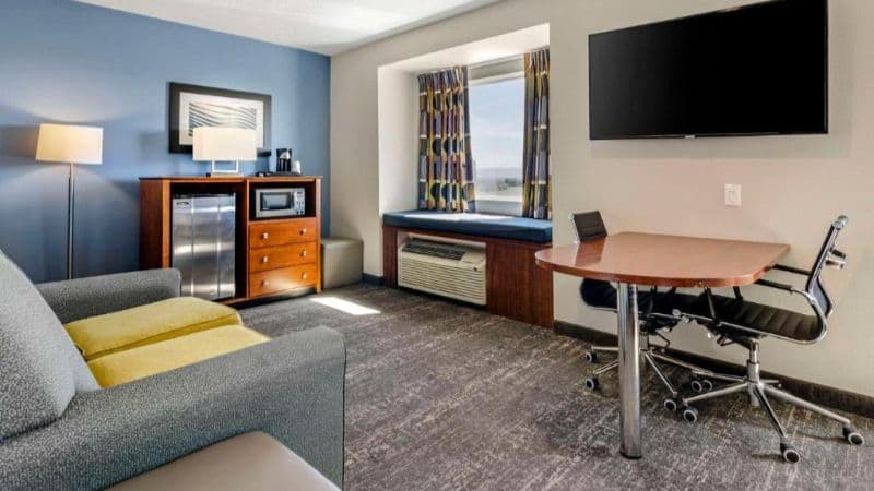 Clarion Pointe Staunton East hotel photo 4