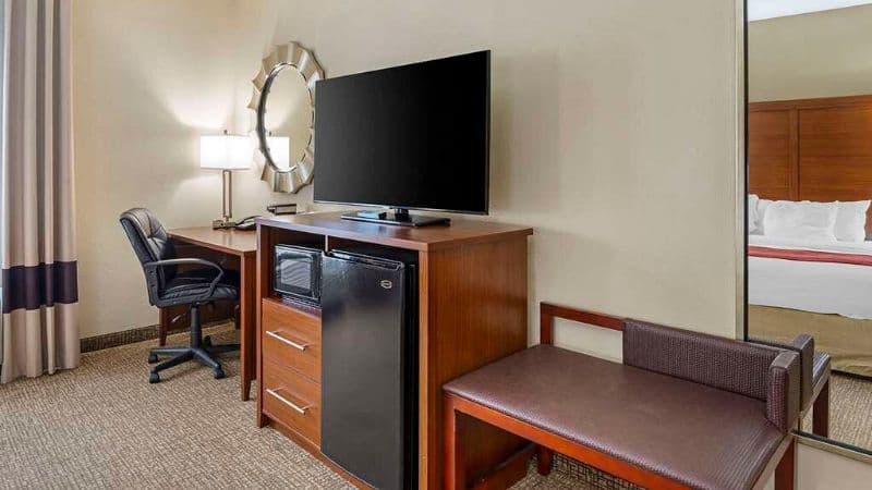 Comfort Suites At Virginia Center Commons hotel photo 3