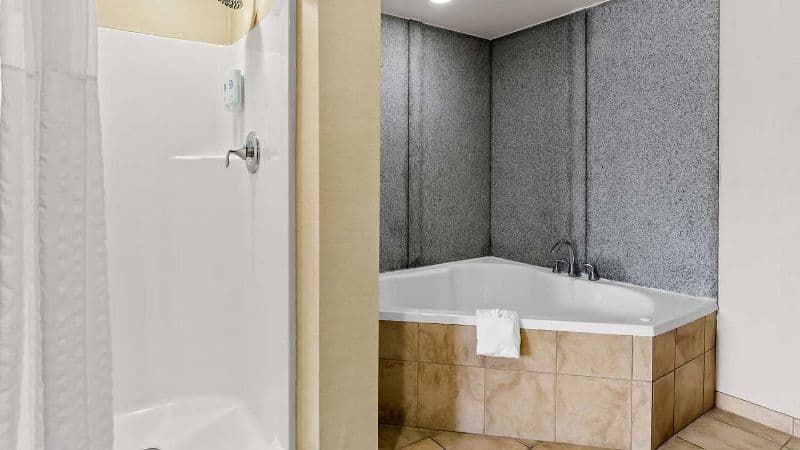 Comfort Suites Salem – Roanoke I-81