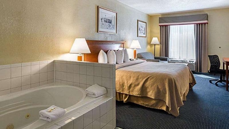 Quality Inn Troutville hotel photo 2