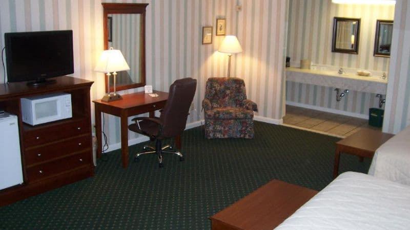 The Village Inn Harrisonburg hotel photo 4