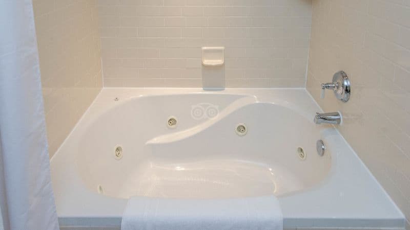 Arctic Club Hotel Jacuzzi room