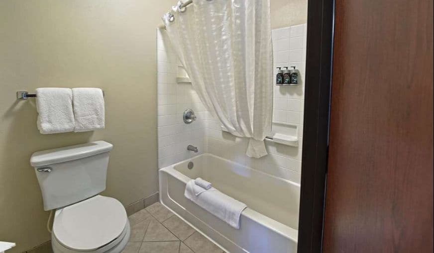 Oxford Suites Yakima hotel photo 4