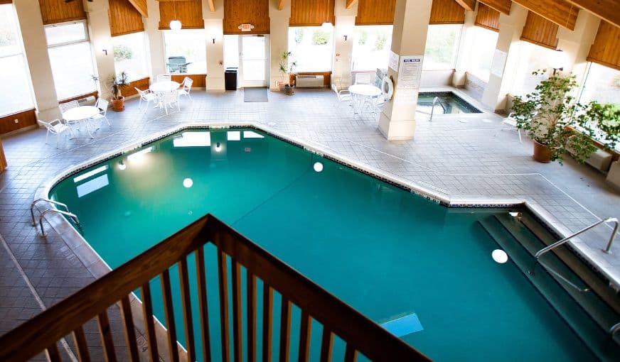 Ten Pin Inn & Suites hotel photo 5