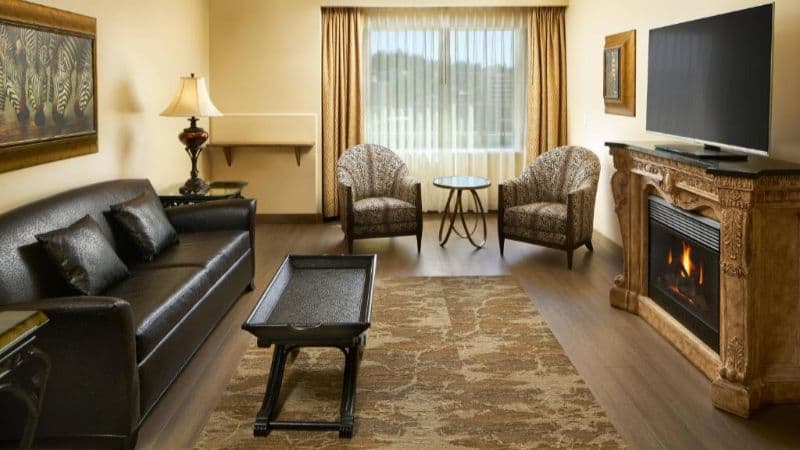 The Davenport Tower, Autograph Collection hotel photo 4