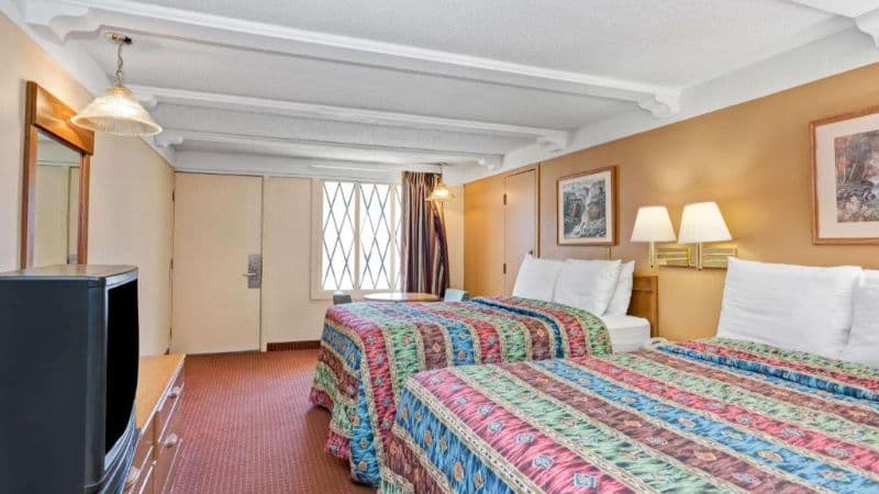 Knights Inn Charleston, WV hotel photo 2