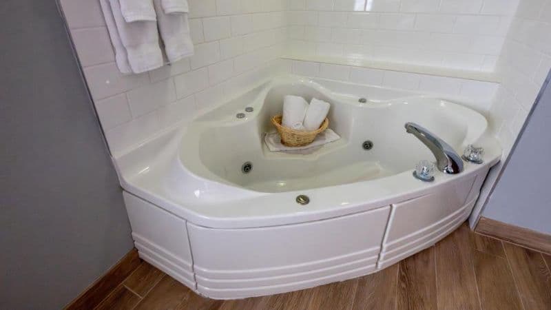 AmericInn by Wyndham Sturgeon Bay hotel photo 2