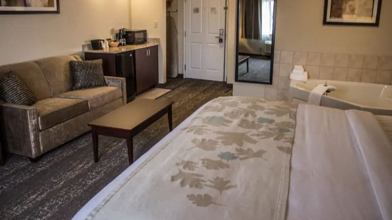 Cobblestone Suites – Oshkosh hotel photo 4