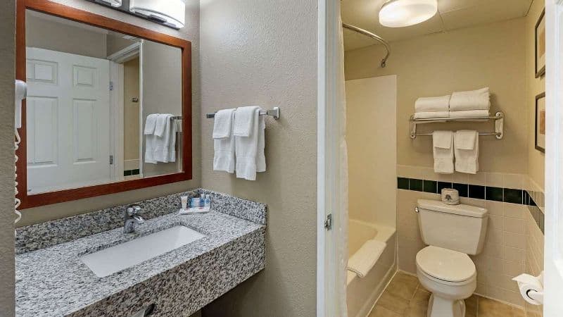 Comfort Inn & Suites Jackson – West Bend hotel photo 3