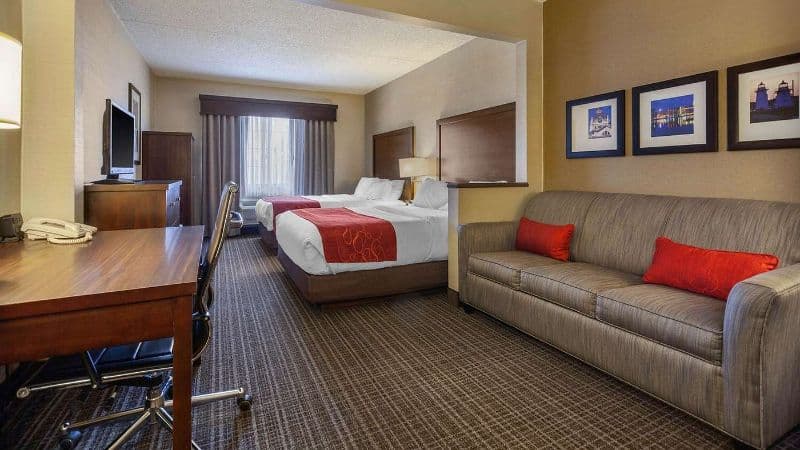 Comfort Suites Green Bay hotel photo 2