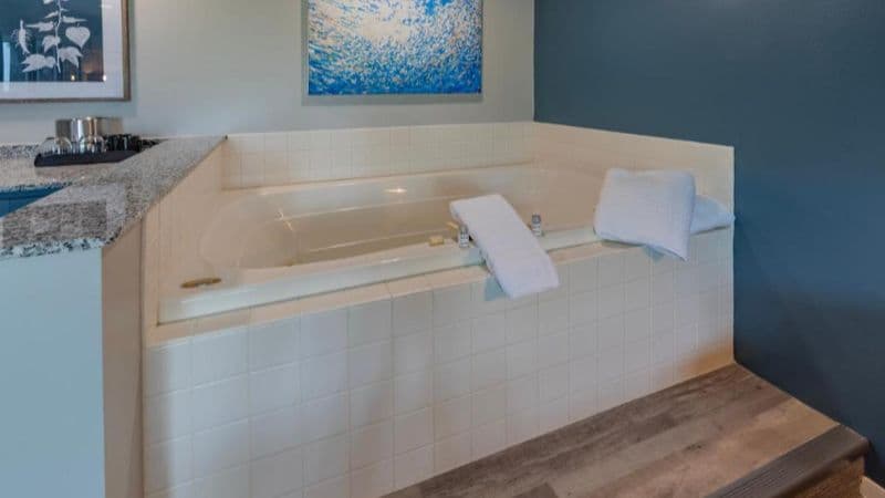 Country House Resort Jacuzzi room
