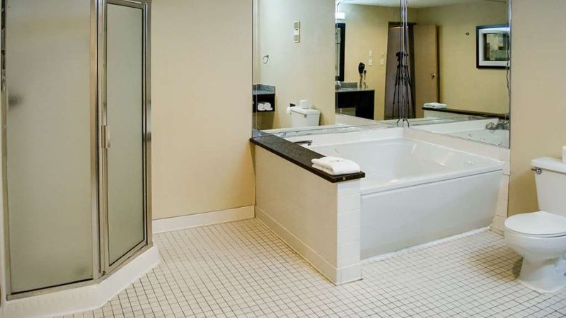 Quality Inn & Suites - Photo 1
