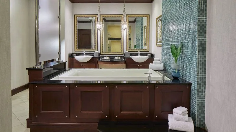 Renaissance Montgomery Hotel & Spa at the Convention Center