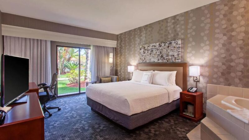 Courtyard by Marriott San Diego Central