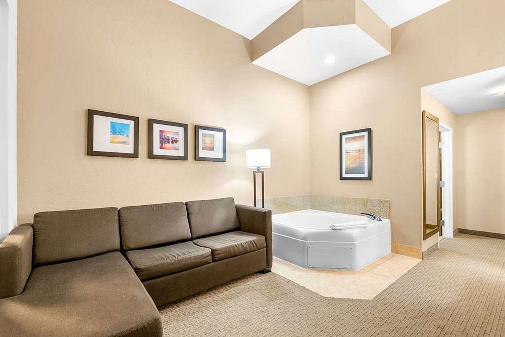 Comfort Suites Orlando Airport