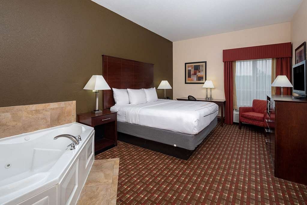 La Quinta Inn & Suites by Wyndham Macon West