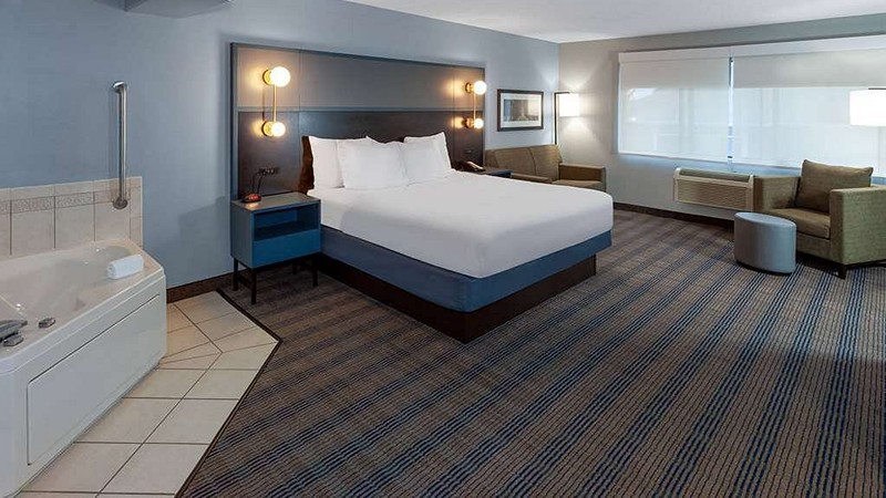 AmericInn by Wyndham Peoria photo 1