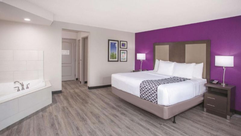 La Quinta Inn & Suites by Wyndham Effingham photo 1