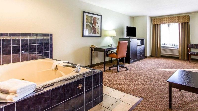 Quality Inn