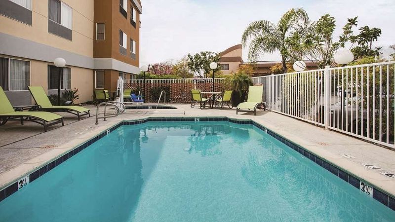 Vibe Inn – Whirlpool Suites - King Suite with In-Room Whirlpool Tub