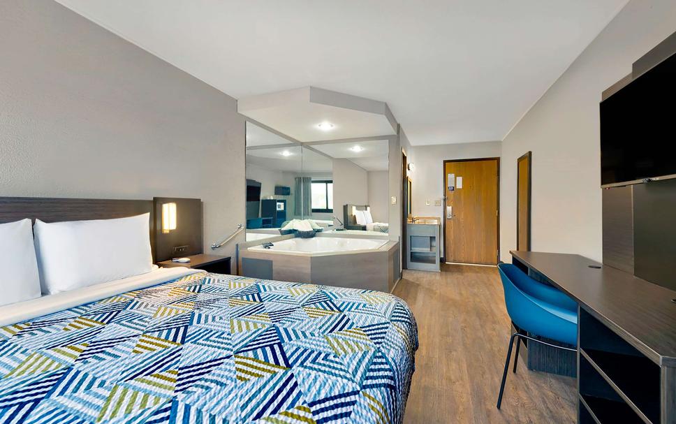 Motel 6 Cedar Rapids – Airport