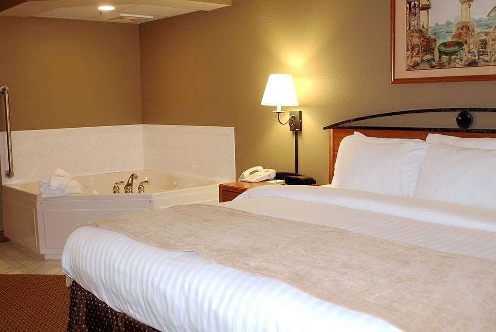 Red Lion Inn & Suites Grimes