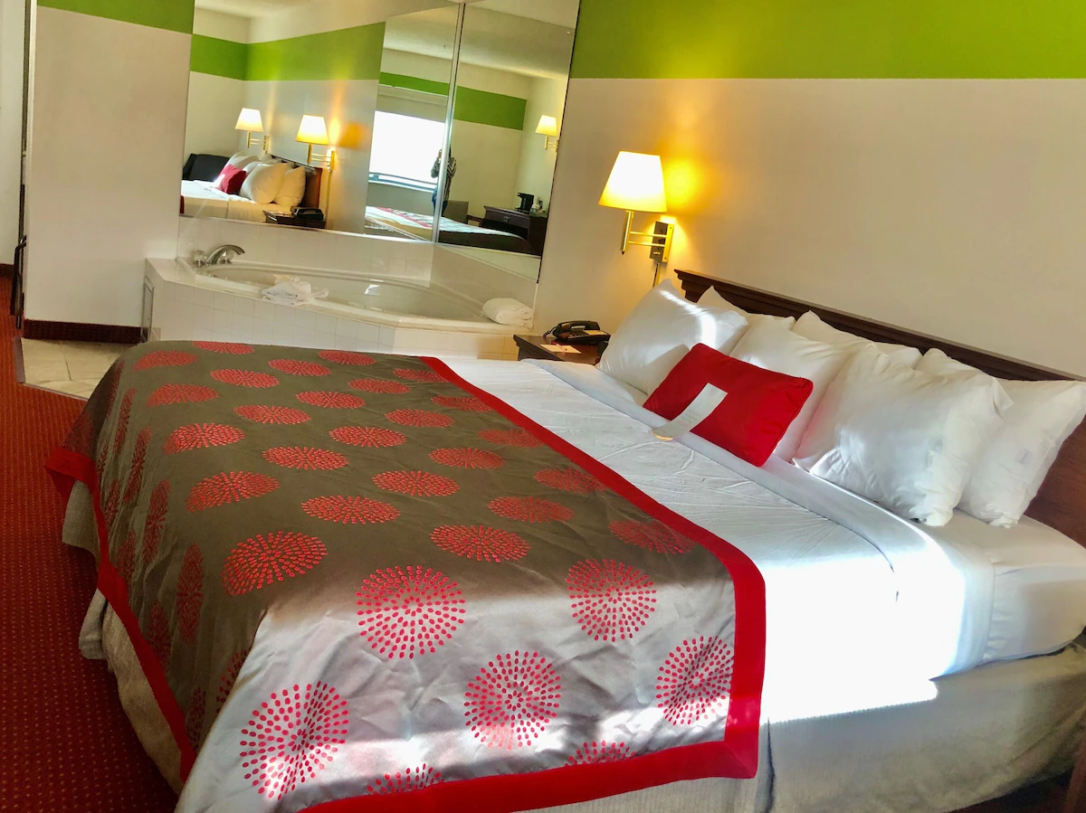 Ramada Limited Mount Sterling