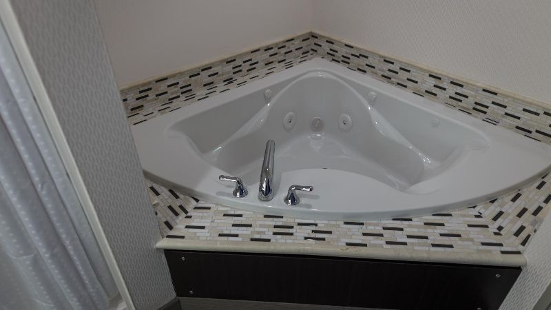 Holiday Inn Express & Suites Ann Arbor West, an IHG Hotel photo 1