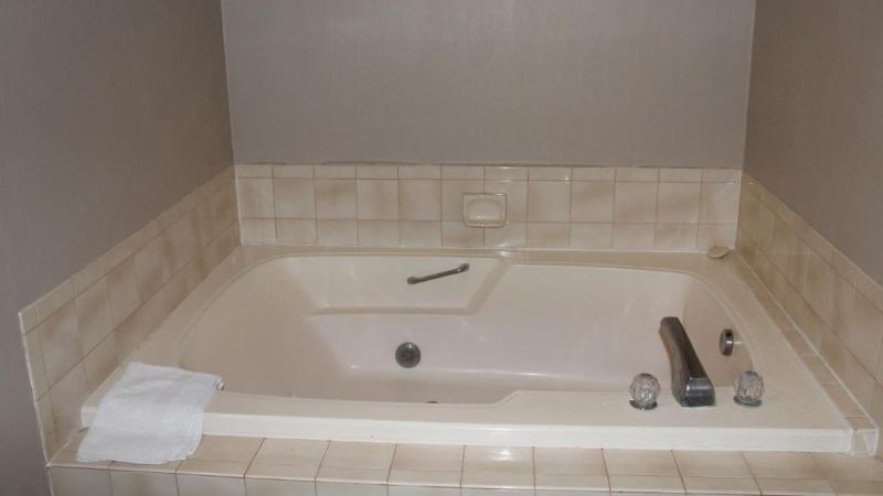 Asteria Inn & Suites