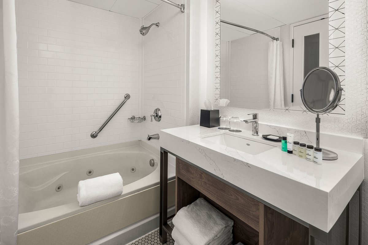 Sheraton Duluth Hotel